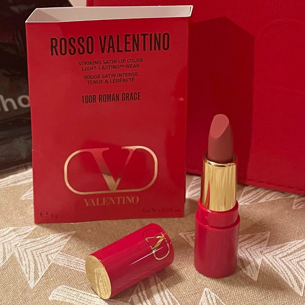Rosso Valentino Lipstick - Roman Grace